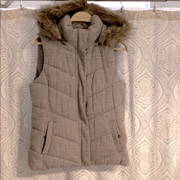 GAP Jackets & Blazers - Gap winter vest